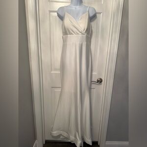 Morgan & Co. White Maxi Dress 💍